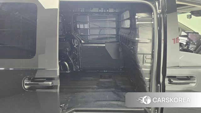 Hyundai Staria 2021 Черный из Кореи, фото 2