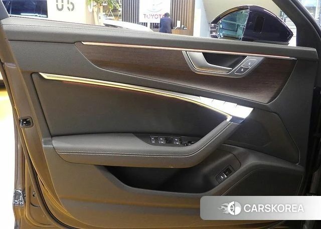 Audi A6 (C8) 2022 Синий из Кореи, фото 2