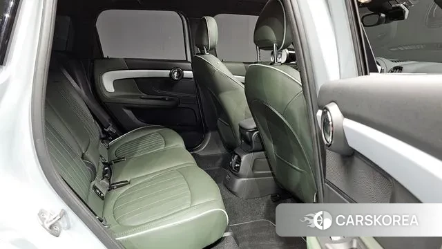 Mini Cooper S Countryman 2023 Серебряный из Кореи, фото 2