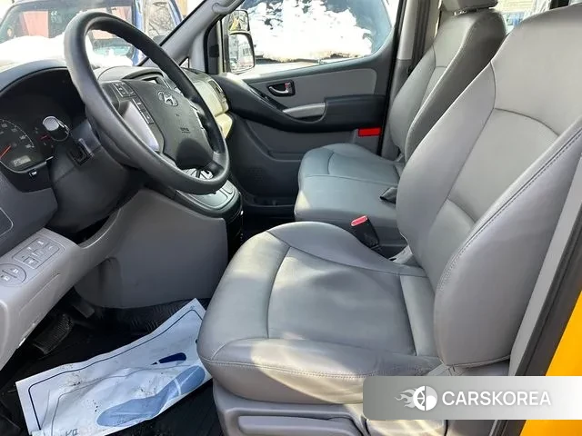 Hyundai The New Grand Starex 2021 Желтый из Кореи, фото 2