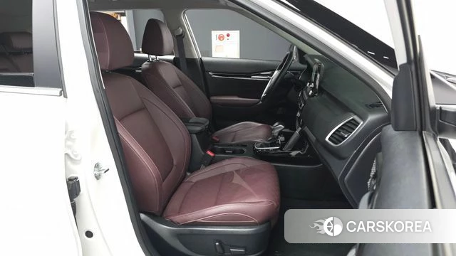 Kia Seltos 2022 Белый из Кореи, фото 2