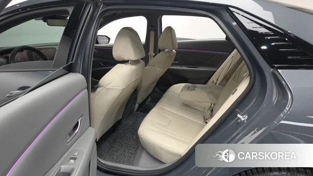 Hyundai The New Avante (CN7) 2024 Серый из Кореи, фото 2