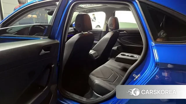 Volkswagen 7th Generation of Jetta 2022 Синий из Кореи, фото 2