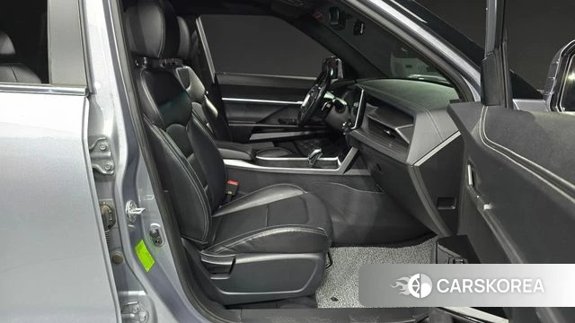 Ssangyong Torres 2022 Серебристо-серый из Кореи, фото 2