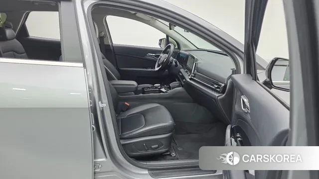 Kia Sportage 5th Generation 2022 Серебряный из Кореи, фото 2