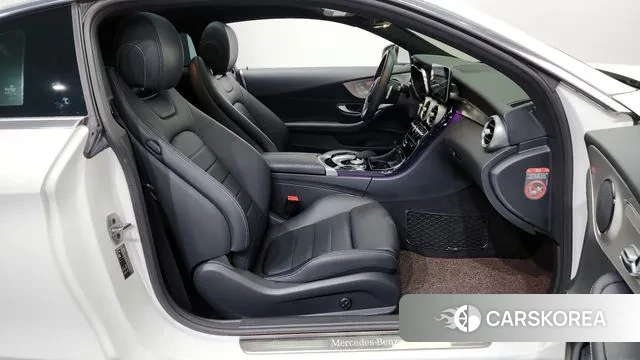 Mercedes-Benz C-Class W205 2019 Белый из Кореи, фото 2