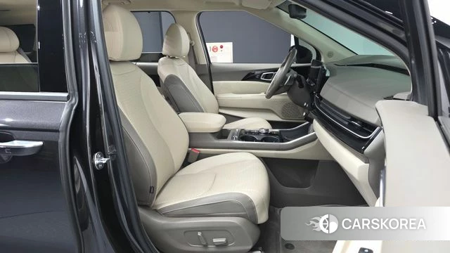 Kia The New Carnival 4th Generation 2023 Серый из Кореи, фото 2