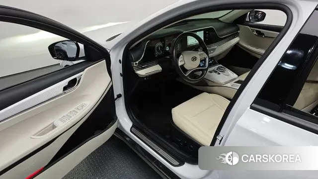 Hyundai The New Grandeur IG Hybrid 2021 Белый из Кореи, фото 2