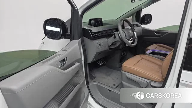 Hyundai Staria 2022 Белый из Кореи, фото 2