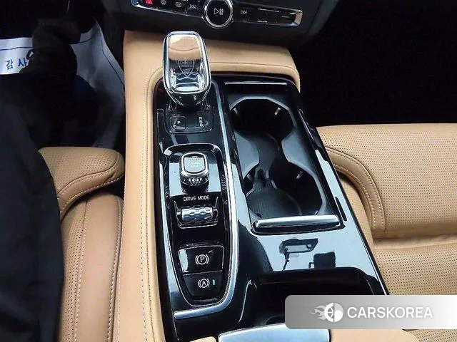 Volvo S90 2021 Серебристо-серый из Кореи, фото 2