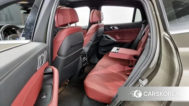 BMW X6 (G06) 2020 Песочный из Кореи, фото 2