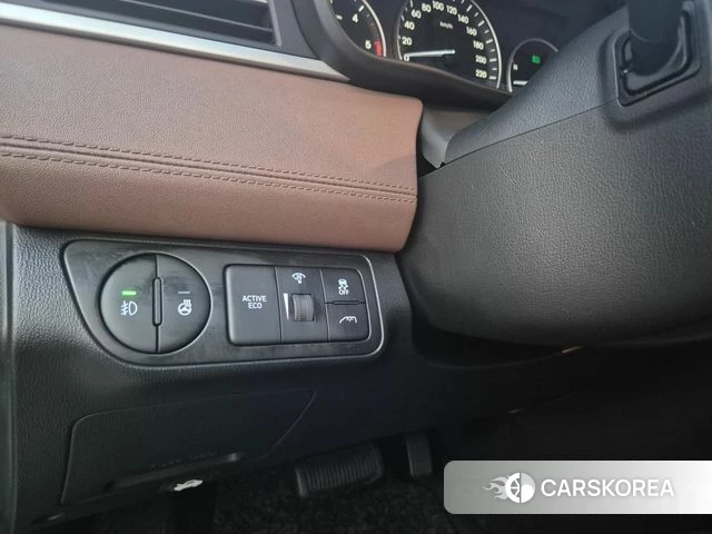 Hyundai The New Grand Starex 2018 Белый двухцветный из Кореи, фото 2