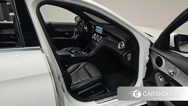 Mercedes-Benz C-Class W205 2020 Белый из Кореи, фото 2