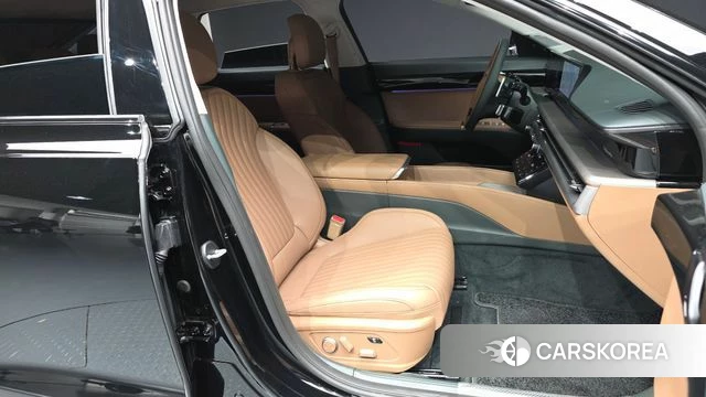 Hyundai Grandeur (GN7) 2025 Черный из Кореи, фото 2