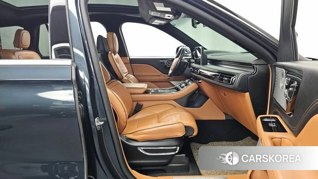 Lincoln Aviator 2nd generation 2020 Синий из Кореи, фото 2