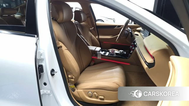 Genesis G80 (RG3) 2026 Белый из Кореи, фото 2