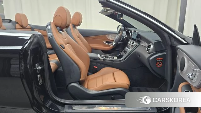 Mercedes-Benz C-Class W205 2021 Черный из Кореи, фото 2