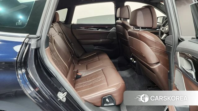 BMW 6 Series GT (G32) 2021 Черный из Кореи, фото 2