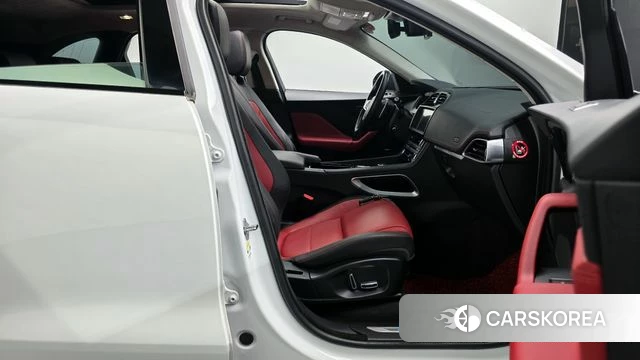 Jaguar F-PACE 2019 Белый из Кореи, фото 2