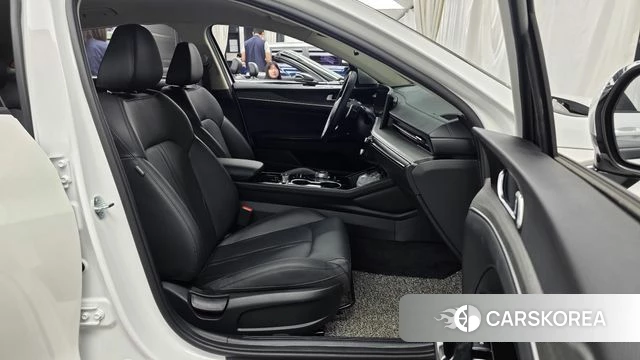 Kia The New K5 3rd generation 2024 Белый из Кореи, фото 2