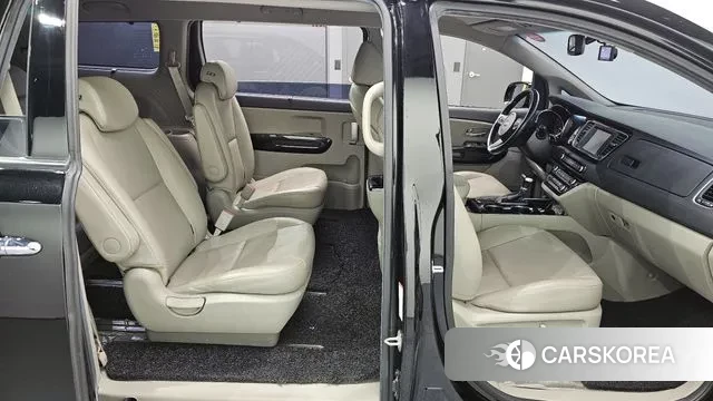 Kia The New Carnival 2019 Черный из Кореи, фото 2