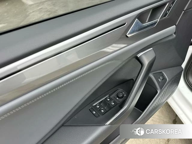 Volkswagen Sagitar 2024 Белый из Китая, фото 2