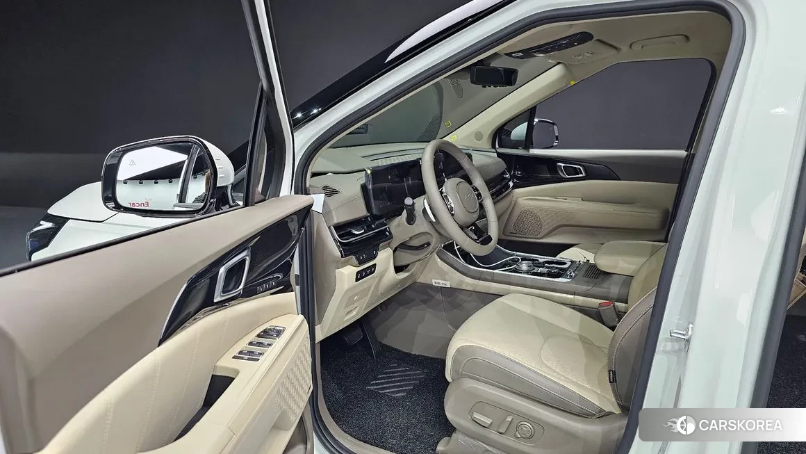 Kia The New Carnival 4th Generation 2024 Белый из Кореи, фото 2