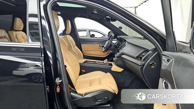 Volvo XC90 second Generation 2022 Черный из Кореи, фото 2