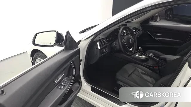 BMW 3 Series GT (F34) 2020 Белый из Кореи, фото 2