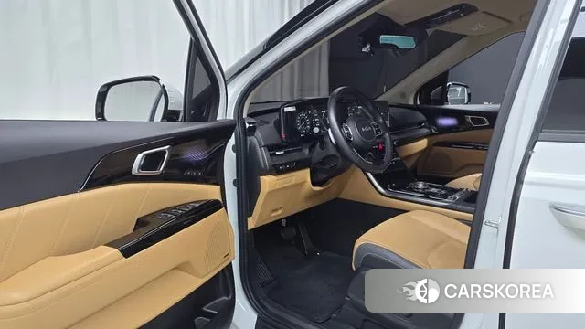 Kia Carnival 4th generation 2023 Белый из Кореи, фото 2