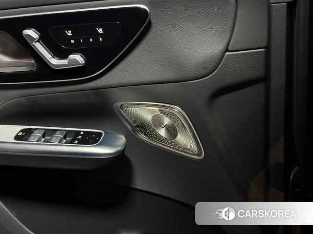 Mercedes-Benz GLC-Class X254 2023 Черный из Кореи, фото 2