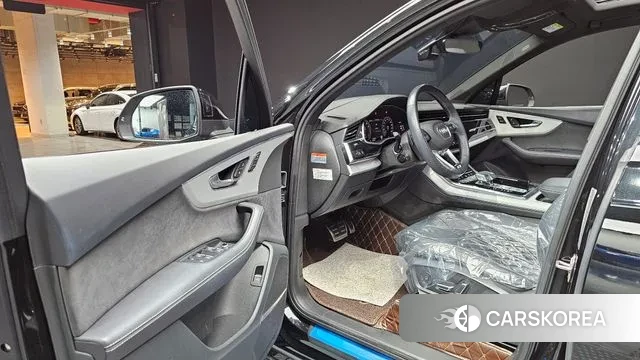 Audi Q7 (4M) 2023 Черный из Кореи, фото 2