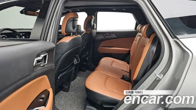 Kia Sportage 5th Generation 2021 Серебристо-серый из Кореи, фото 2