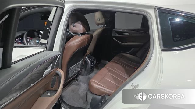 BMW X4 (G02) 2024 Белый из Кореи, фото 2