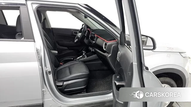 Hyundai Venue 2021 Серебристо-серый из Кореи, фото 2