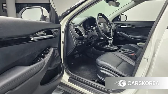 Kia Seltos 2022 Белый из Кореи, фото 2