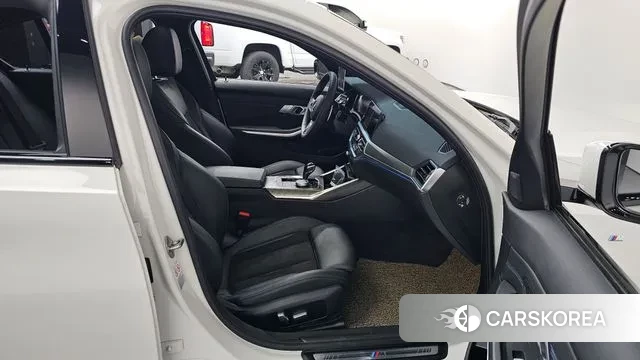 BMW 3 Series (G20) 2021 Белый из Кореи, фото 2