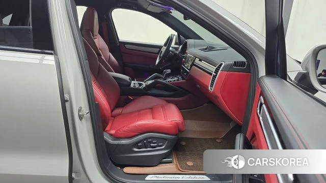 Porsche Cayenne (PO536) 2023 Серебристо-серый из Кореи, фото 2