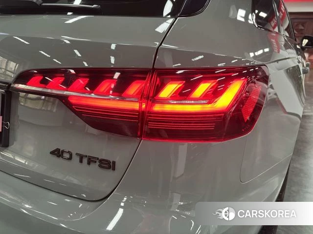 Audi A4 (import) 2022 Темно-серый из Китая, фото 2