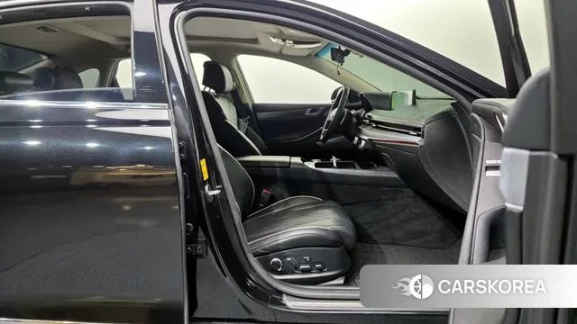 Genesis G80 (RG3) 2023 Черный из Кореи, фото 2