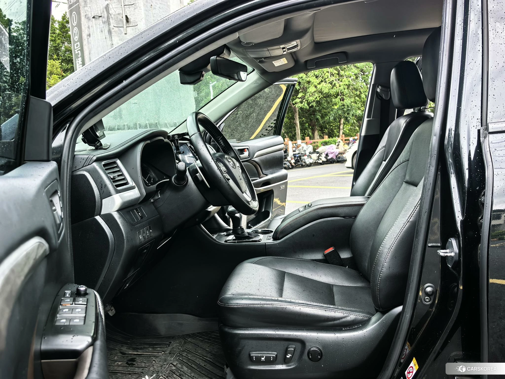 Toyota Highlander 2021 Черный из Китая, фото 2