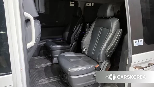 Hyundai Staria 2022 Белый из Кореи, фото 2