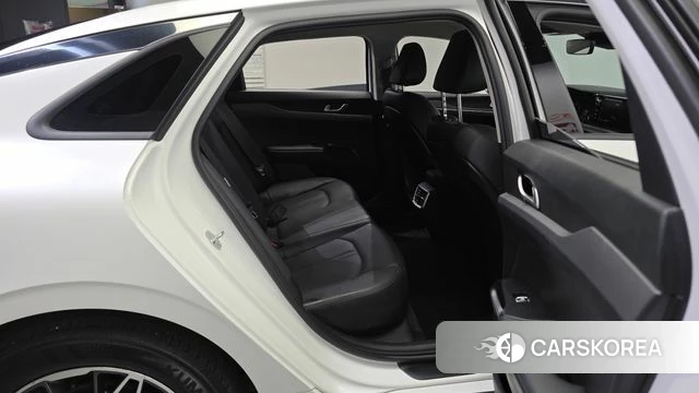 Kia K5 3rd generation 2023 Белый из Кореи, фото 2