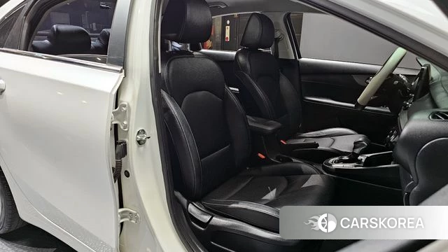 Kia Come New K3 2018 Белый из Кореи, фото 2