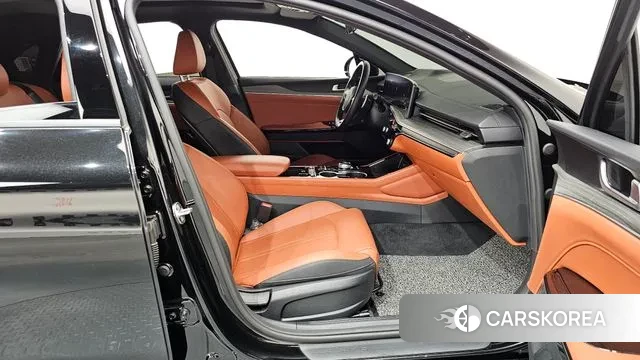 Kia The New K5 3rd generation 2023 Черный из Кореи, фото 2