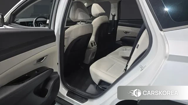 Hyundai The New Tucson (NX4) 2024 Белый из Кореи, фото 2