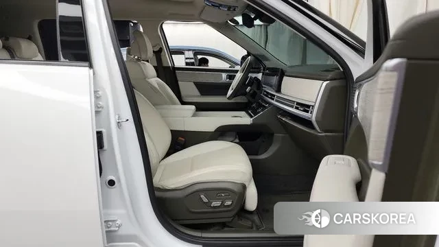 Hyundai Santa Fe (MX5) 2024 Белый из Кореи, фото 2