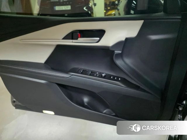 Toyota Camry (XV80) 2025 Серый из Кореи, фото 2