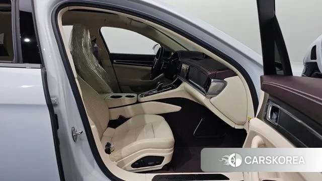 Porsche Panamera (971) 2023 Белый из Кореи, фото 2