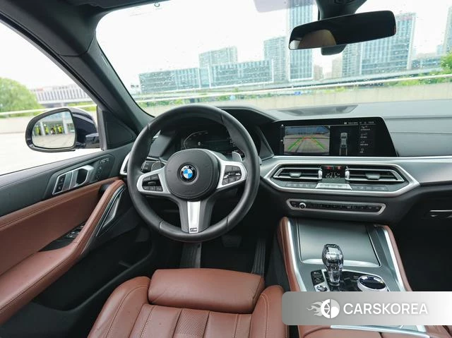 BMW X6 2021 Темно-серый из Китая, фото 2